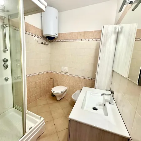 Апартаменты Dolfa House