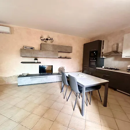 Dolfa House Apartment *